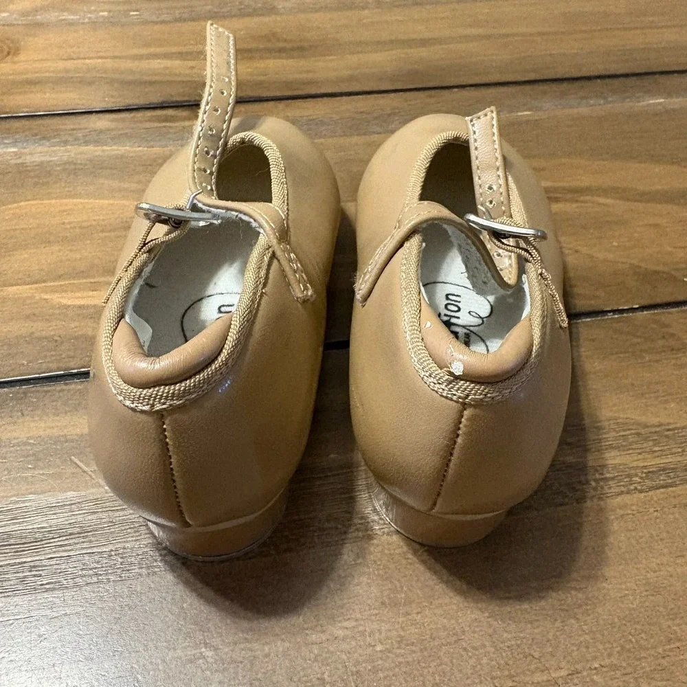 Evolution Dancewear Kids Tap Shoes Tan Mary Jane Buckle US Size 10.0C RD60005